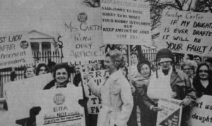 Phyllis Schlafly pickets Jimmy Carter's White House