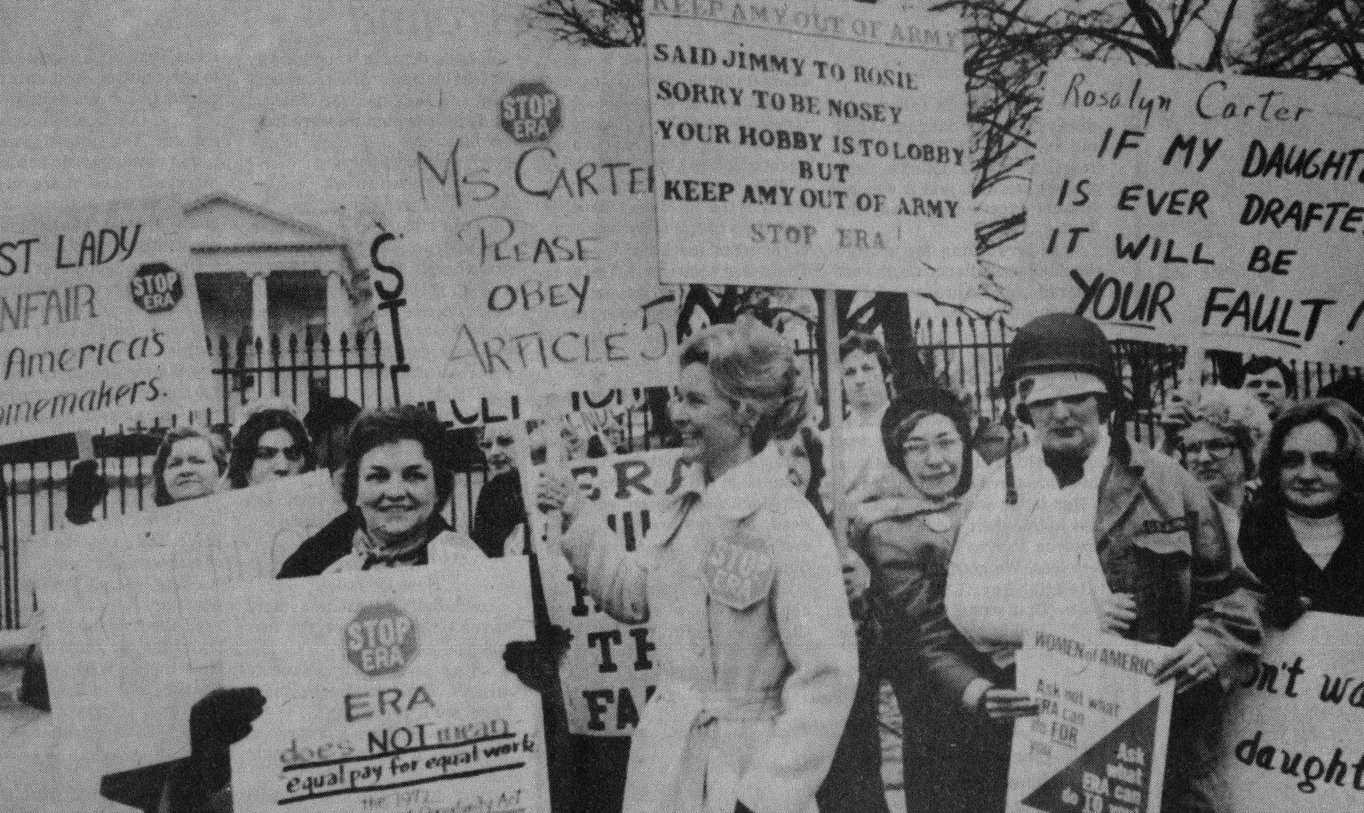 Phyllis Schlafly pickets Jimmy Carter's White House