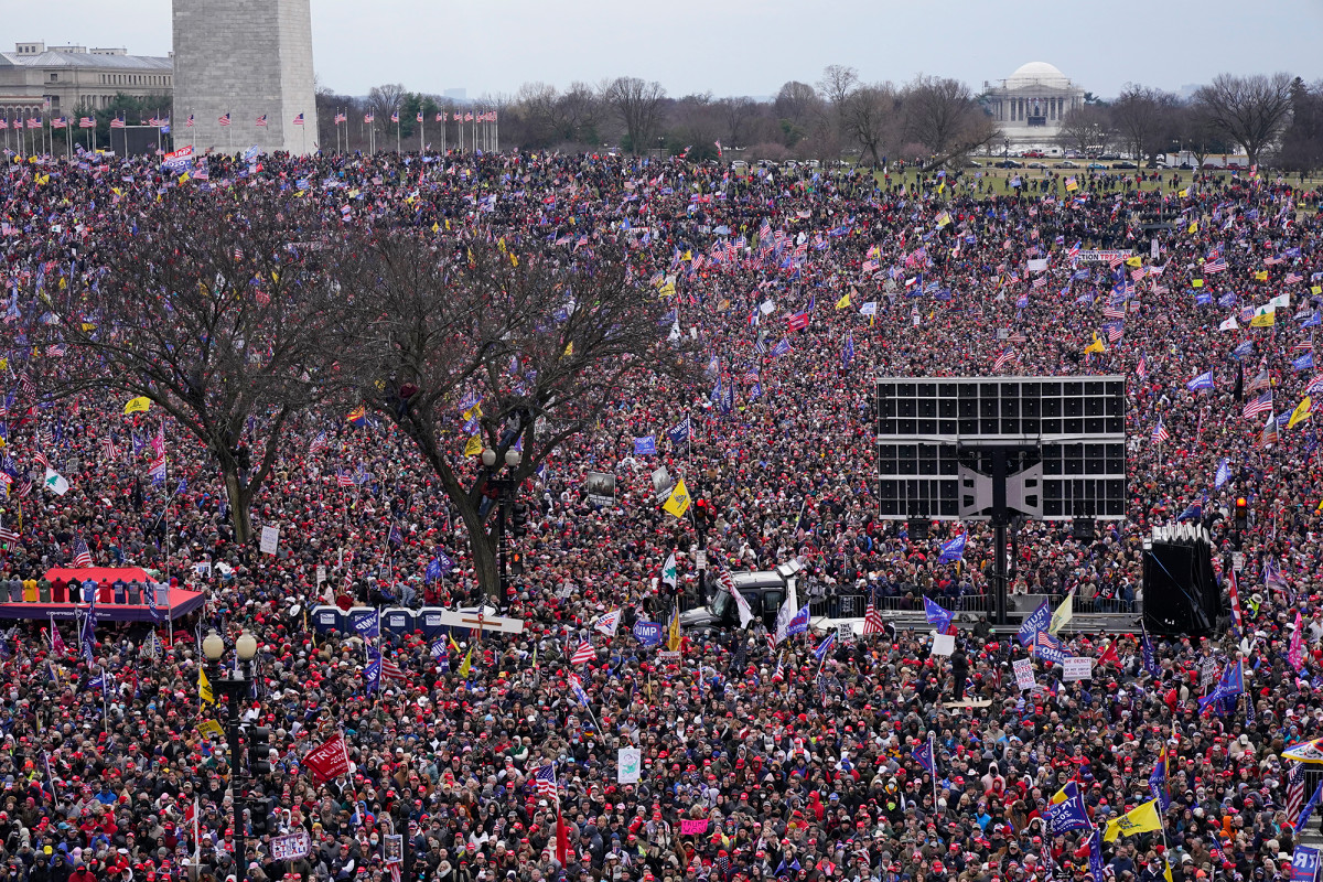 Trump-addresses-supporters-at-DC-rally-ahead-of-Congress-vote.jpg